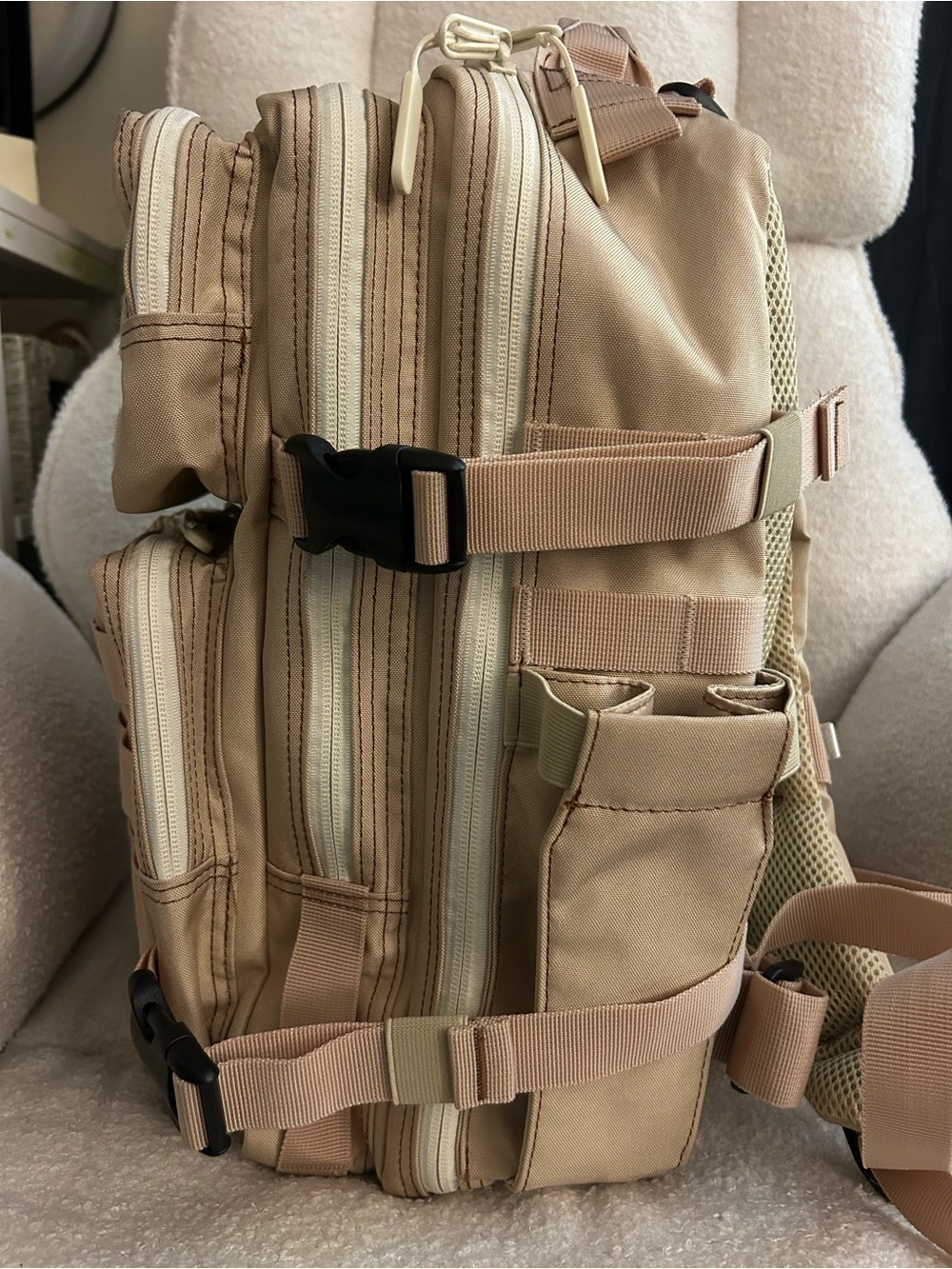 25L “latte” Bombshell WOLFpak backpack - Picture 11 of 15